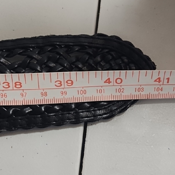 Elegant Black Woven Belt - Picture 7 of 12